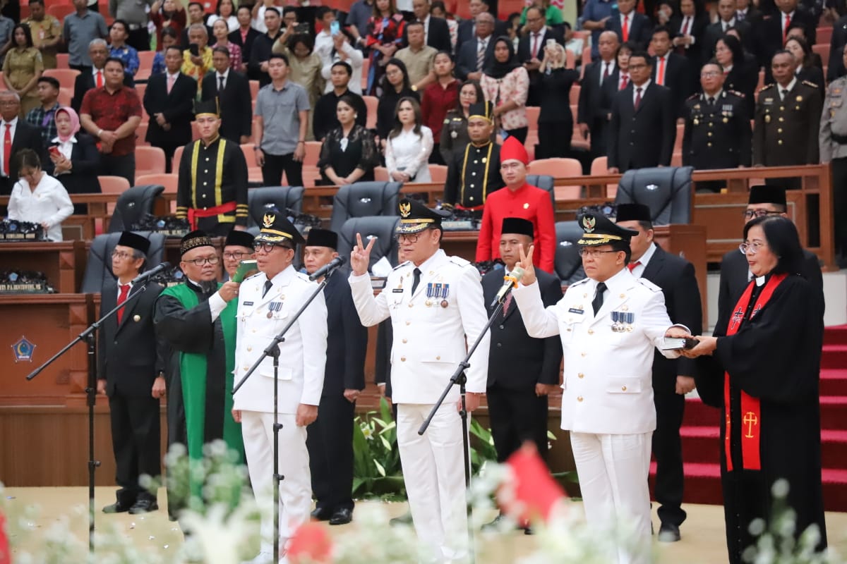 Gubernur Sulawesi Utara Lantik Dr. Denny Mangala, M.Si Sebagai Penjabat Bupati Minahasa Tenggara, Sampaikan Apresiasi kepada Ronald Sorongan
