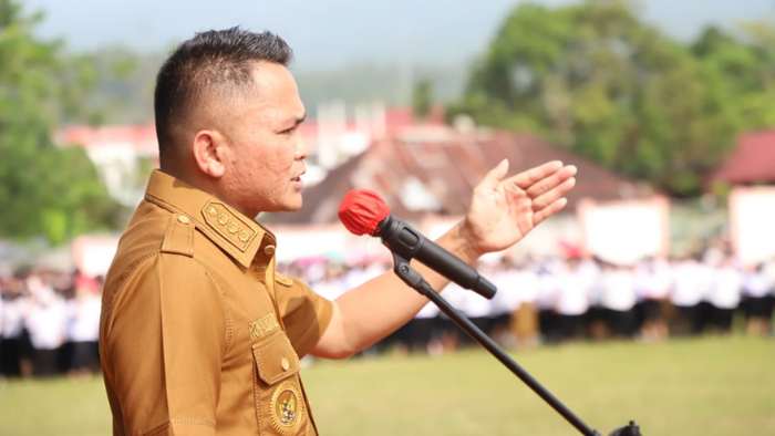 Bupati Mitra Ronald Kandoli Pimpin Apel Perdana Pasca Pelantikan