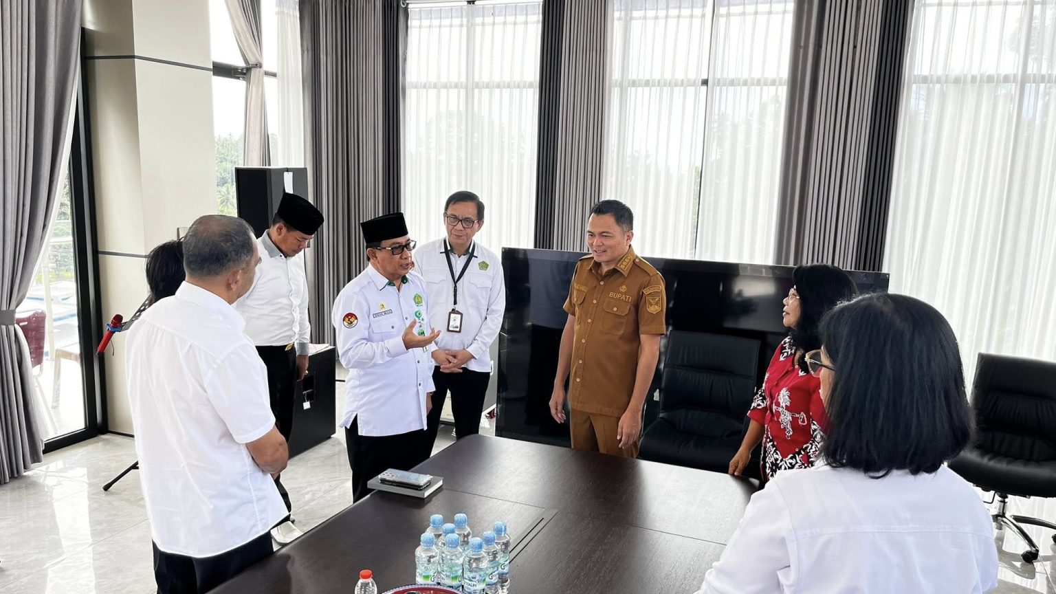 Bupati Ronald Kandoli Sambut Kepala Kemenag Mitra yang Baru, Tekankan Sinergi Pembangunan Keagamaan