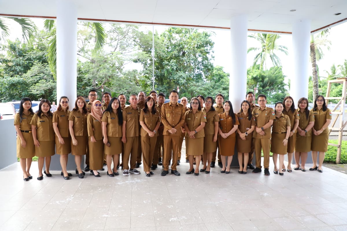 Tingkatkan Disiplin, Bupati Ronald Kandoli Gelar Sidak Kehadiran ASN