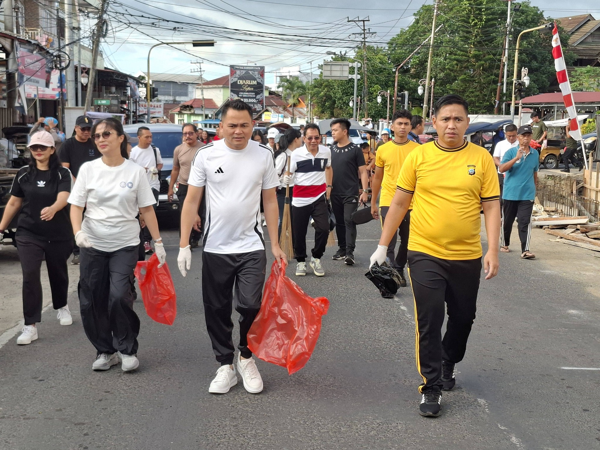 Wujudkan Arahan Presiden, Pemkab Minahasa Tenggara dan Polres Gelar Gerakan Indonesia ASRI